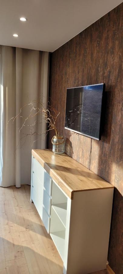 Sloneczny Apartament Z Ogrodkiem กดัญสก์ ภายนอก รูปภาพ
