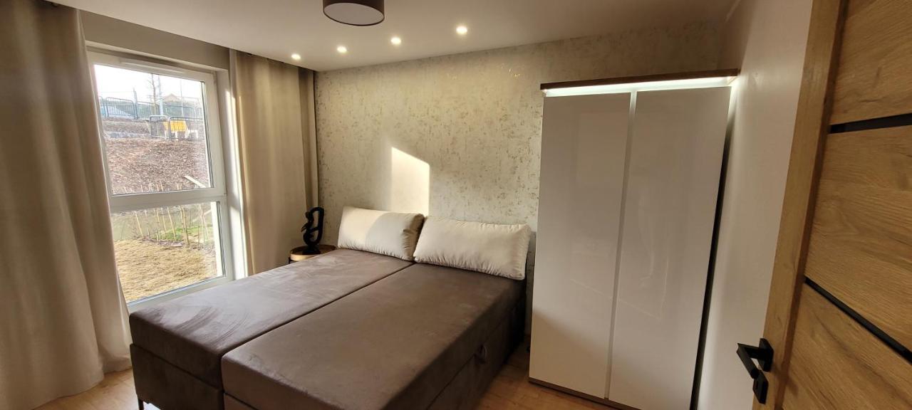 Sloneczny Apartament Z Ogrodkiem กดัญสก์ ภายนอก รูปภาพ